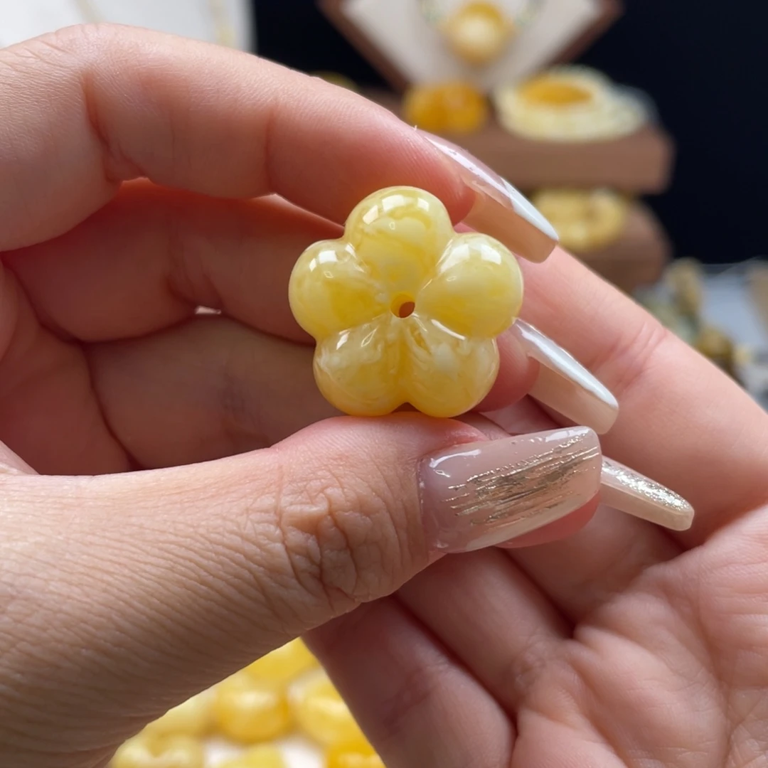 琥珀未镶嵌珠宝奇石有钱花