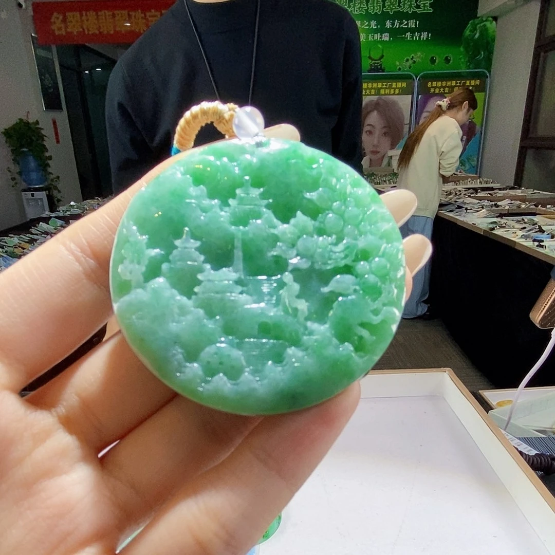颈饰未镶嵌翡翠翡翠