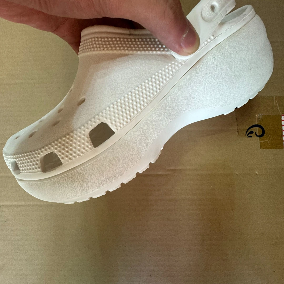 1号芸朵洞洞鞋全新未拆封女鞋