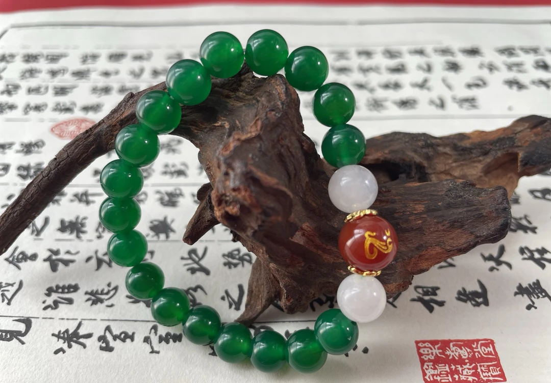 青蛇舞春风玛瑙玉髓手串{蛇宝专属}