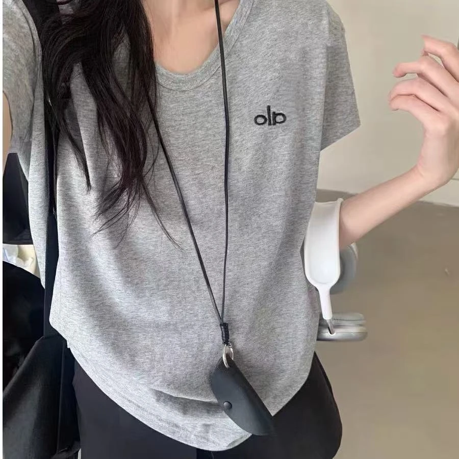 【送运费险】夏季新款运动雪花棉短袖T恤女V领刺绣简约宽松打底上衣