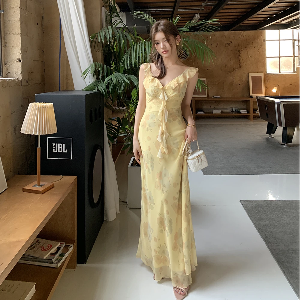 实拍2025春夏新款仲夏花园奶油黄法式荷叶边旋转仙女连衣裙女长裙