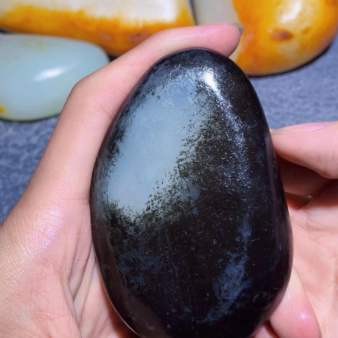 和田玉未镶嵌珠宝奇石