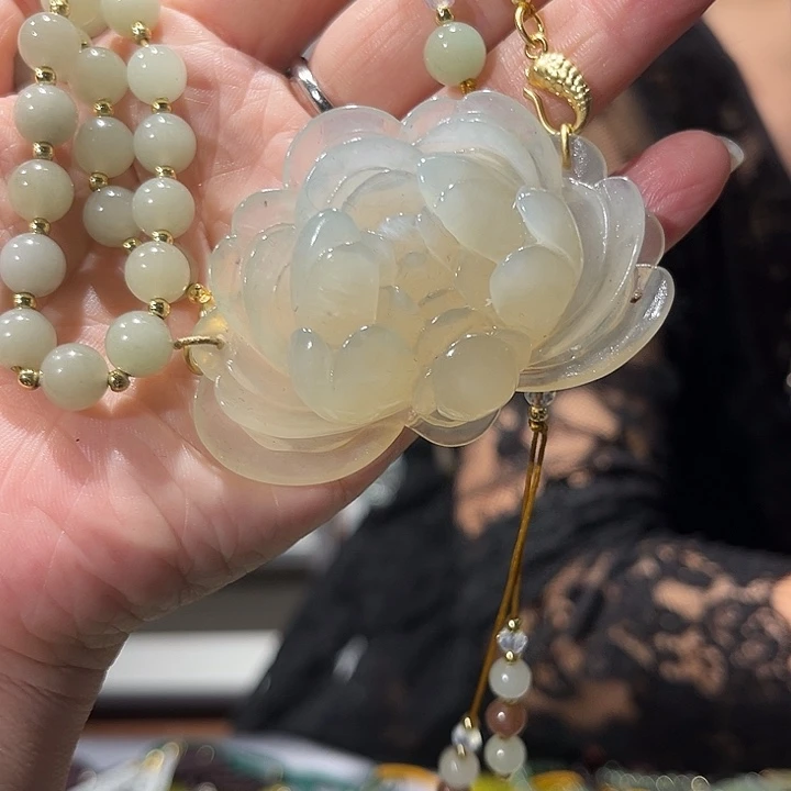 未镶嵌岫玉毛衣链