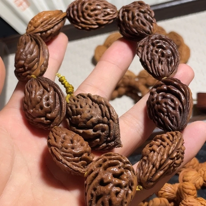 慈***舍碧桃核大尺寸肌肉手串