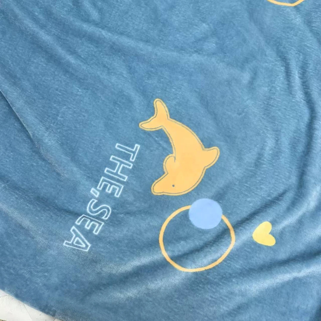 蓝色小海豚--150*200牛奶绒亲肤加厚蓄热被套