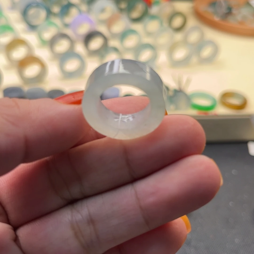 未镶嵌定制翡翠特价冰晴轮胎，9-11#