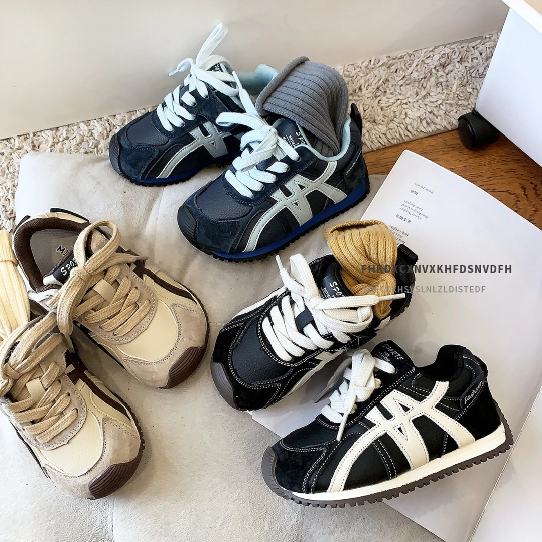 2025秋款儿童运动鞋防踢软底德训鞋男女童防滑阿甘鞋系带魔术贴潮