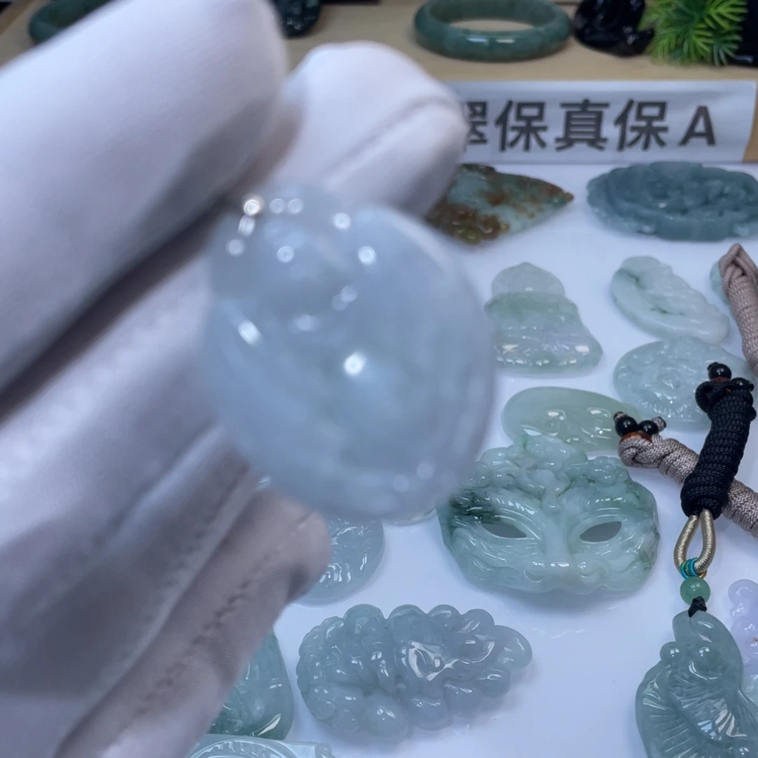 颈饰未镶嵌翡翠2