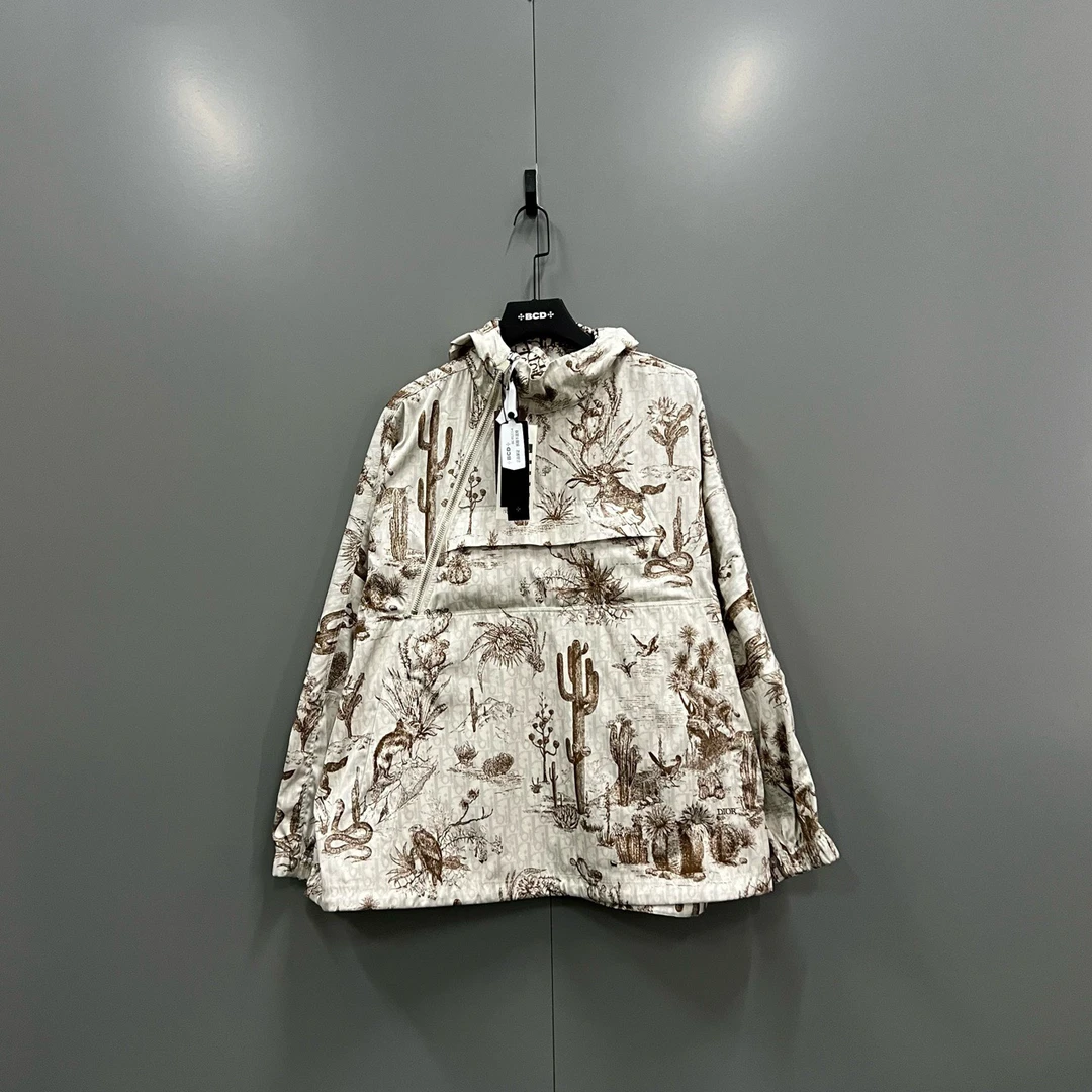99新 DIOR/迪奥 仙人掌满印斜拉链冲锋衣 48码