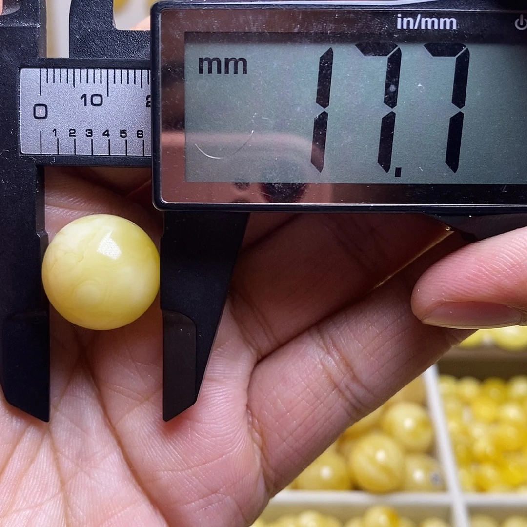 裸石琥珀未镶嵌蜜蜡圆珠