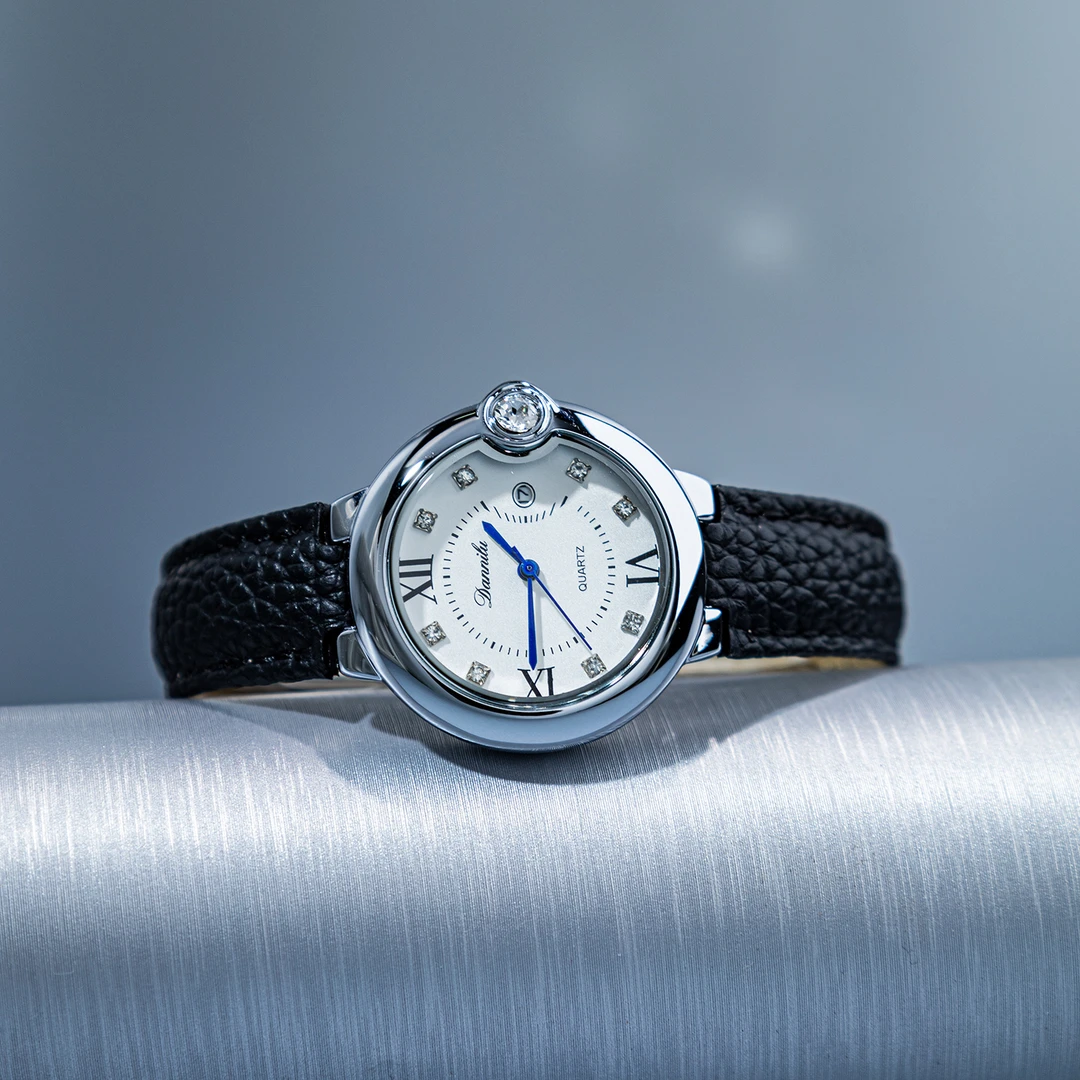 简约百搭女士手表轻奢告白气球皮带腕表防水高颜值新款表女表礼物