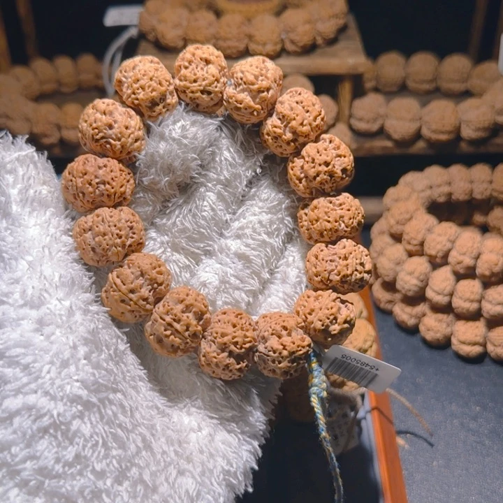 金刚菩提手串_****_蜂王