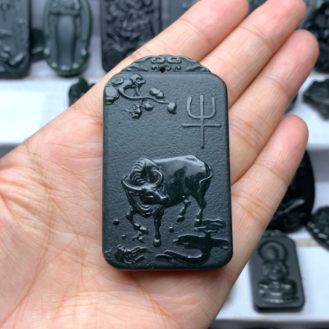 【闪购商品】颈饰未镶嵌和田玉双面雕刻