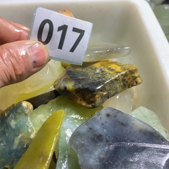 【闪购商品】未镶嵌蛇纹石玉珠宝玉器