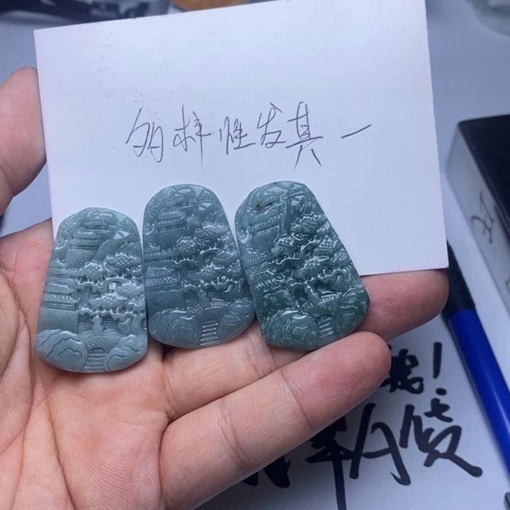 翡翠未镶嵌颈饰翡翠