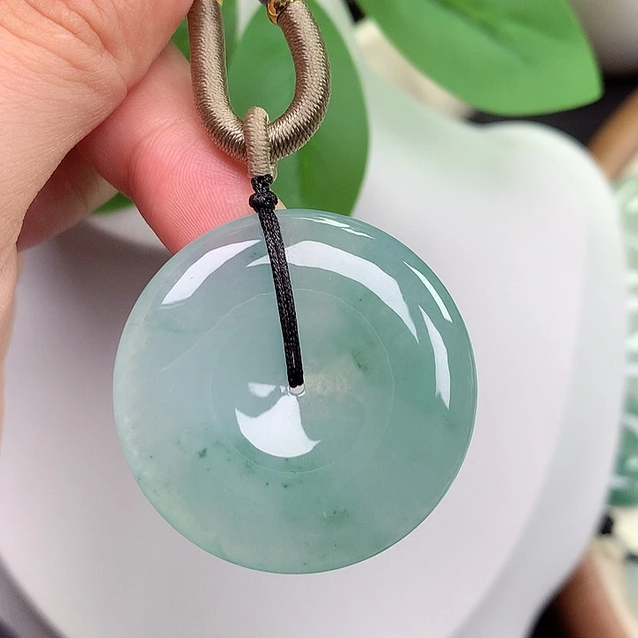 颈饰未镶嵌翡翠平安扣 36.1x6.1mm