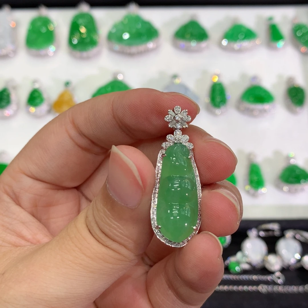 翡翠18K金镶嵌吊坠(不含链)吊坠