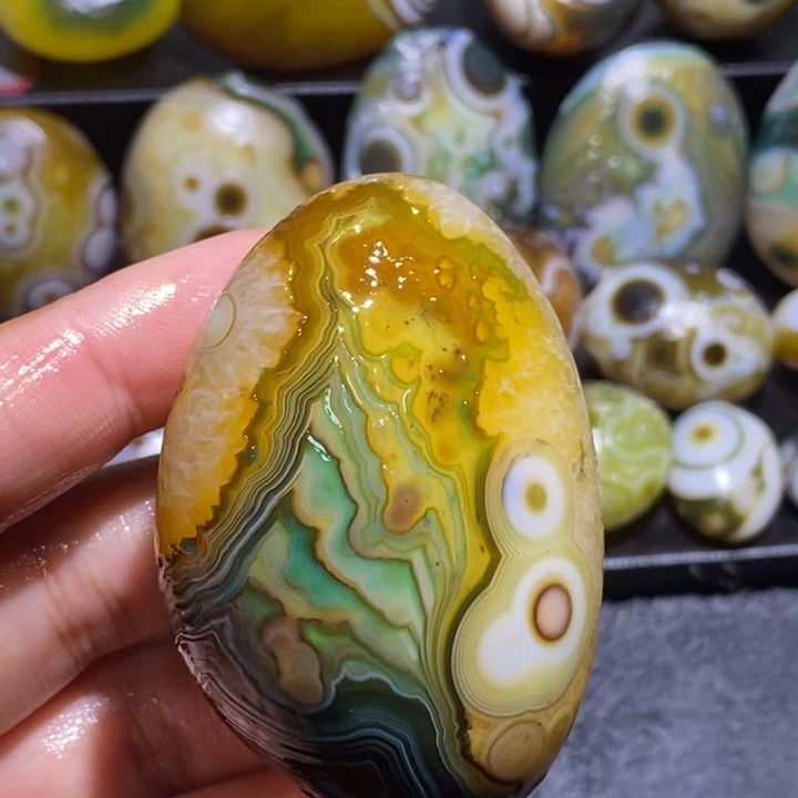 玛瑙/玉髓未镶嵌珠宝半成品4