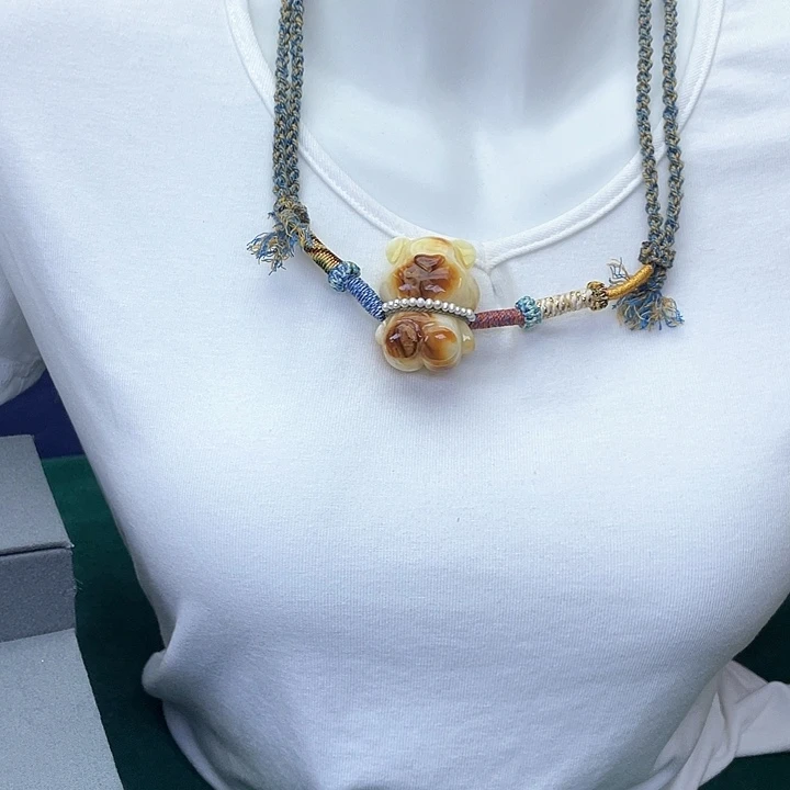 琥珀裸石未镶嵌蜜蜡