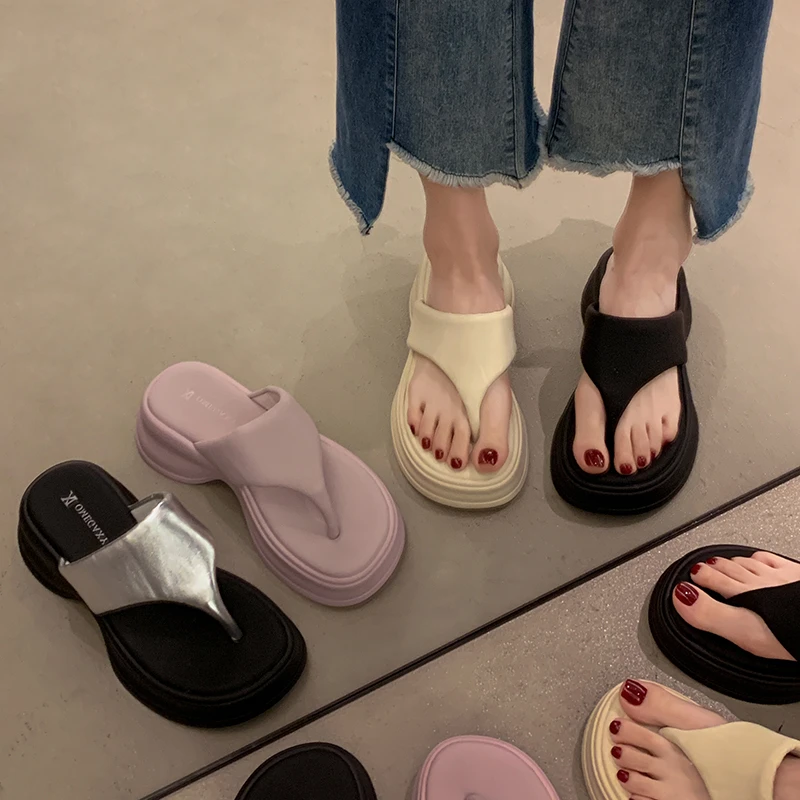 贾不假人字拖女外穿2025夏季新款复古时尚小个子厚底沙滩凉拖鞋子