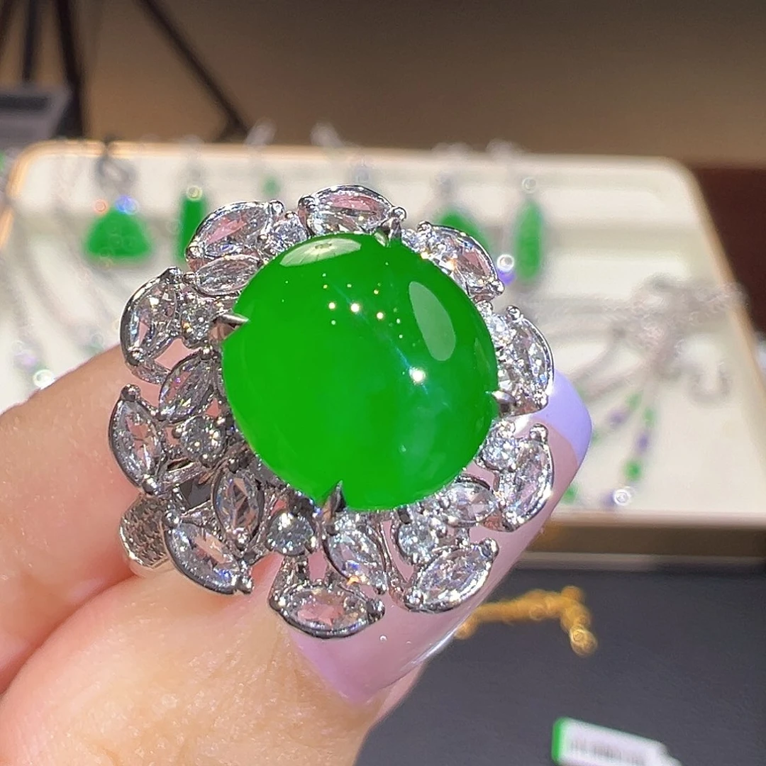 翡翠18K金镶嵌戒指翡翠