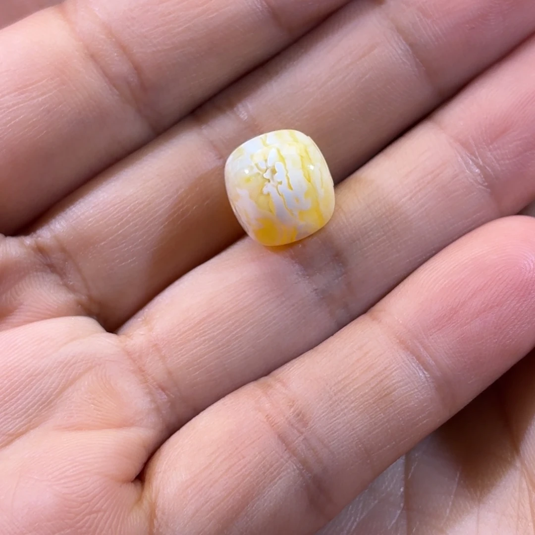 ᜊ***ᜊ琥珀未镶嵌裸石11.6