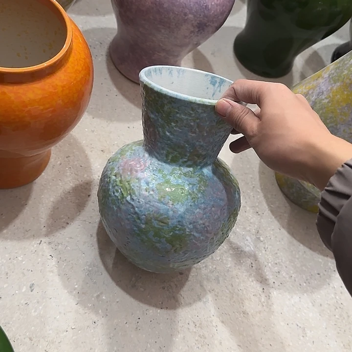 手工艺品钧瓷正品无孔吗