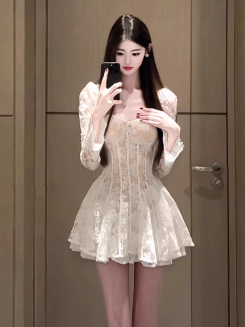 法式气质方领蕾丝连衣裙2025春季清纯掐腰裙约会蓬蓬a字生日裙子