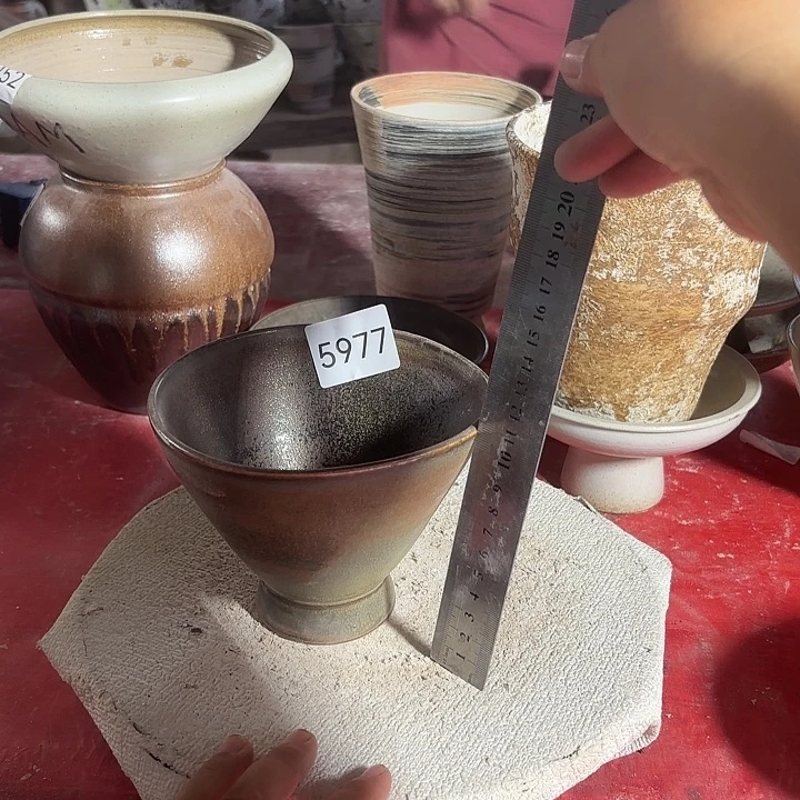 风***荷摆件高11，口13，5977