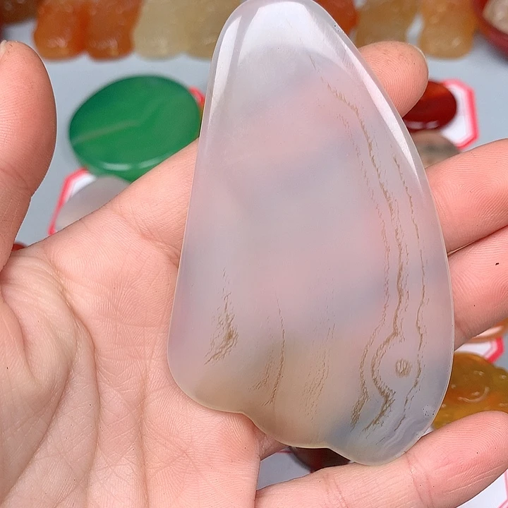 秋****玛瑙/玉髓未镶嵌颈饰
