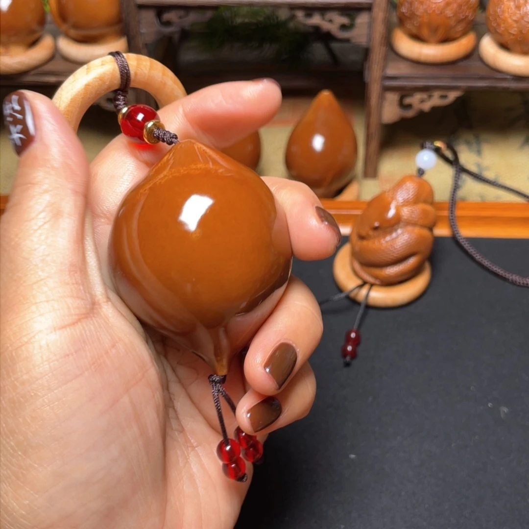 橄榄核吊坠一线天43穿配