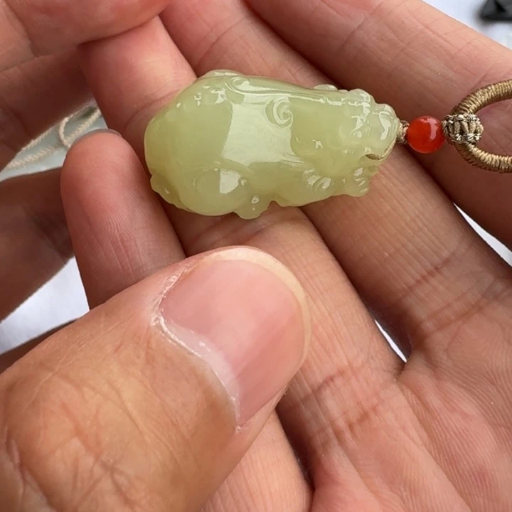 和田玉（碧玉）未镶嵌颈饰
