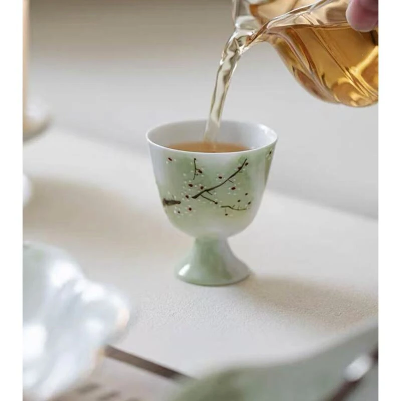 （旗舰号）浮雕梅花高足杯（简装）