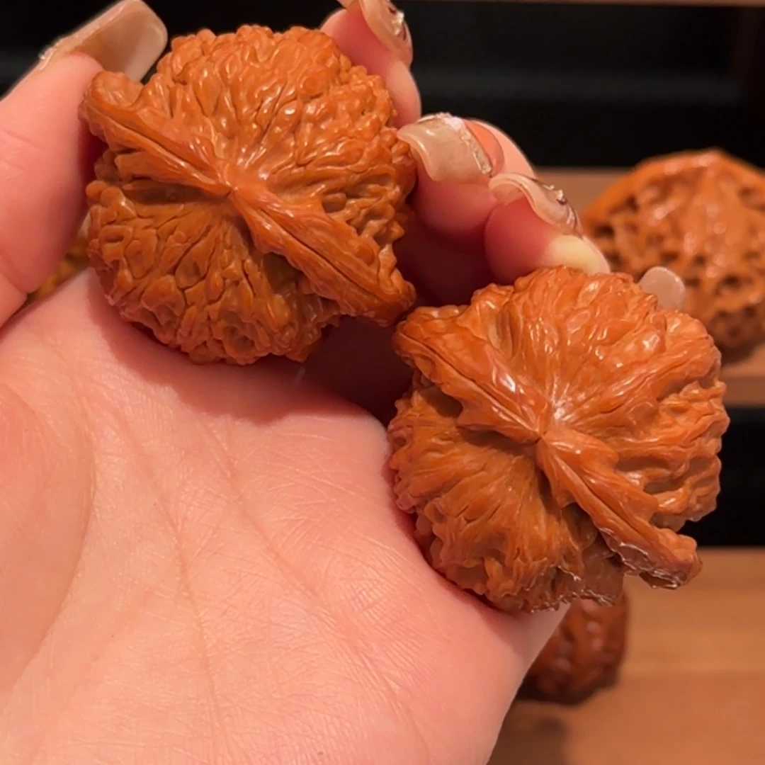 桃核吊坠~*水白狮子45 精品1035