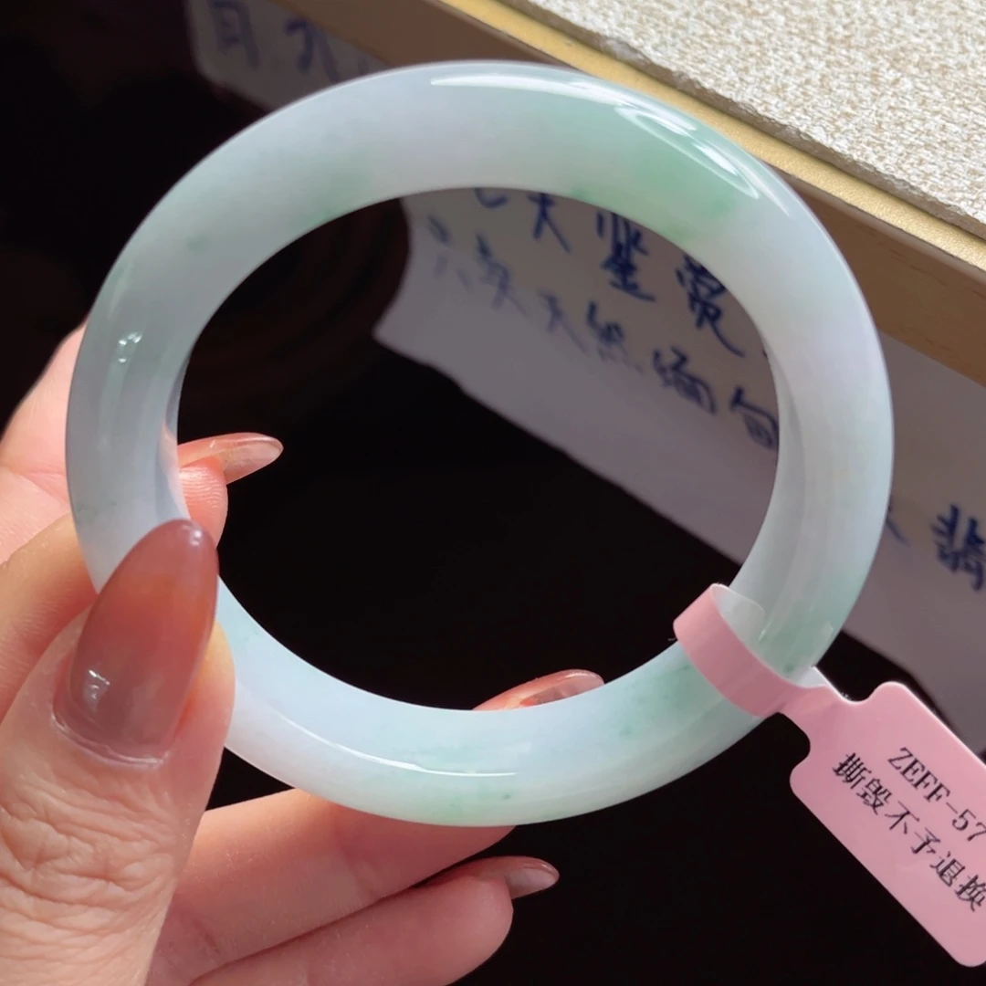 翡翠未镶嵌手镯手镯