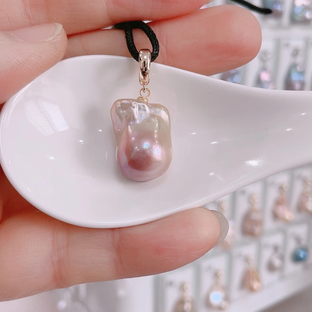 颈饰未镶嵌淡水珍珠