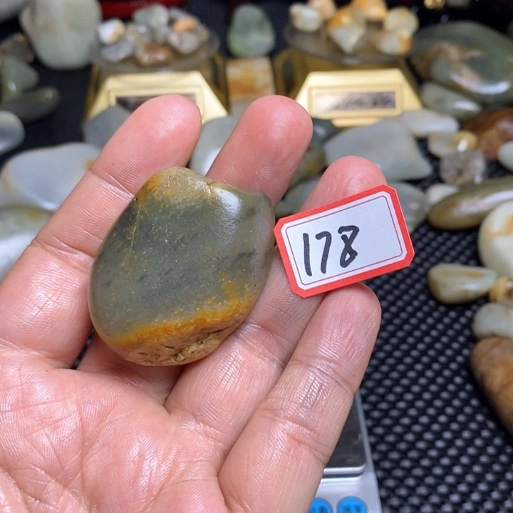 未镶嵌和田玉把件178