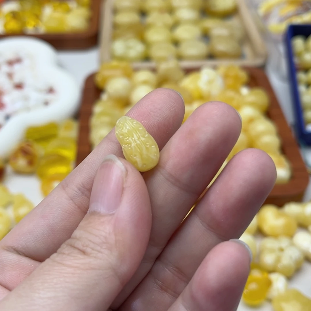 【闪购商品】未镶嵌蜜蜡裸石配饰