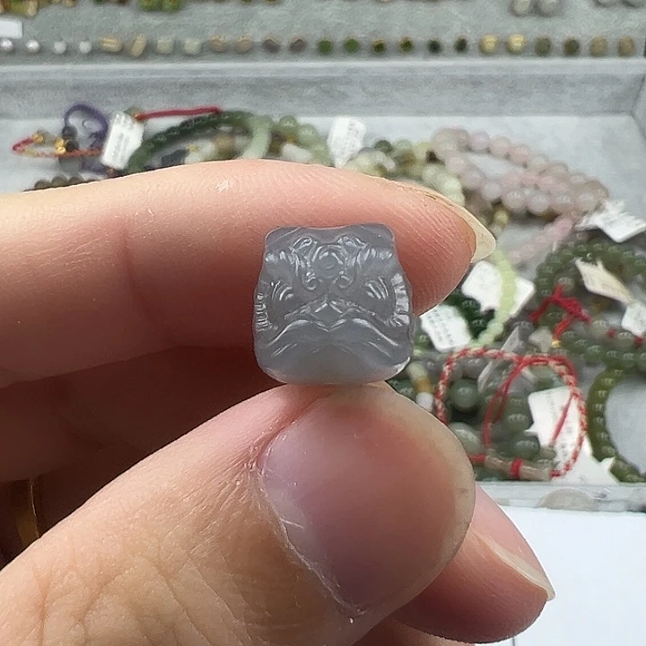 和田玉未镶嵌珠宝半成品