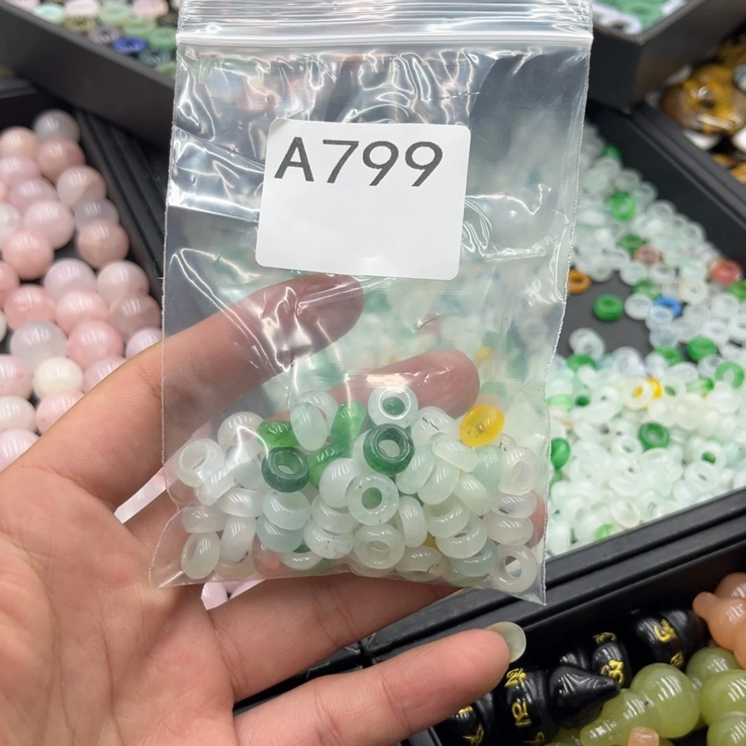 辣***辣玛瑙/玉髓合金颈饰