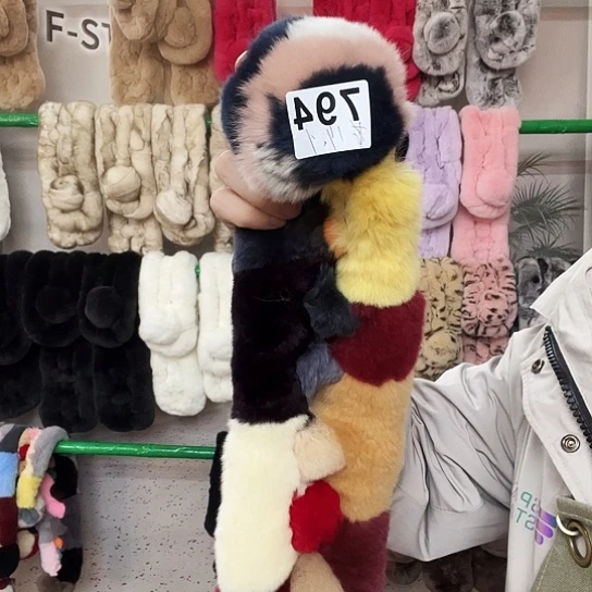 ⁱ****兔皮兔毛彩色围脖两管