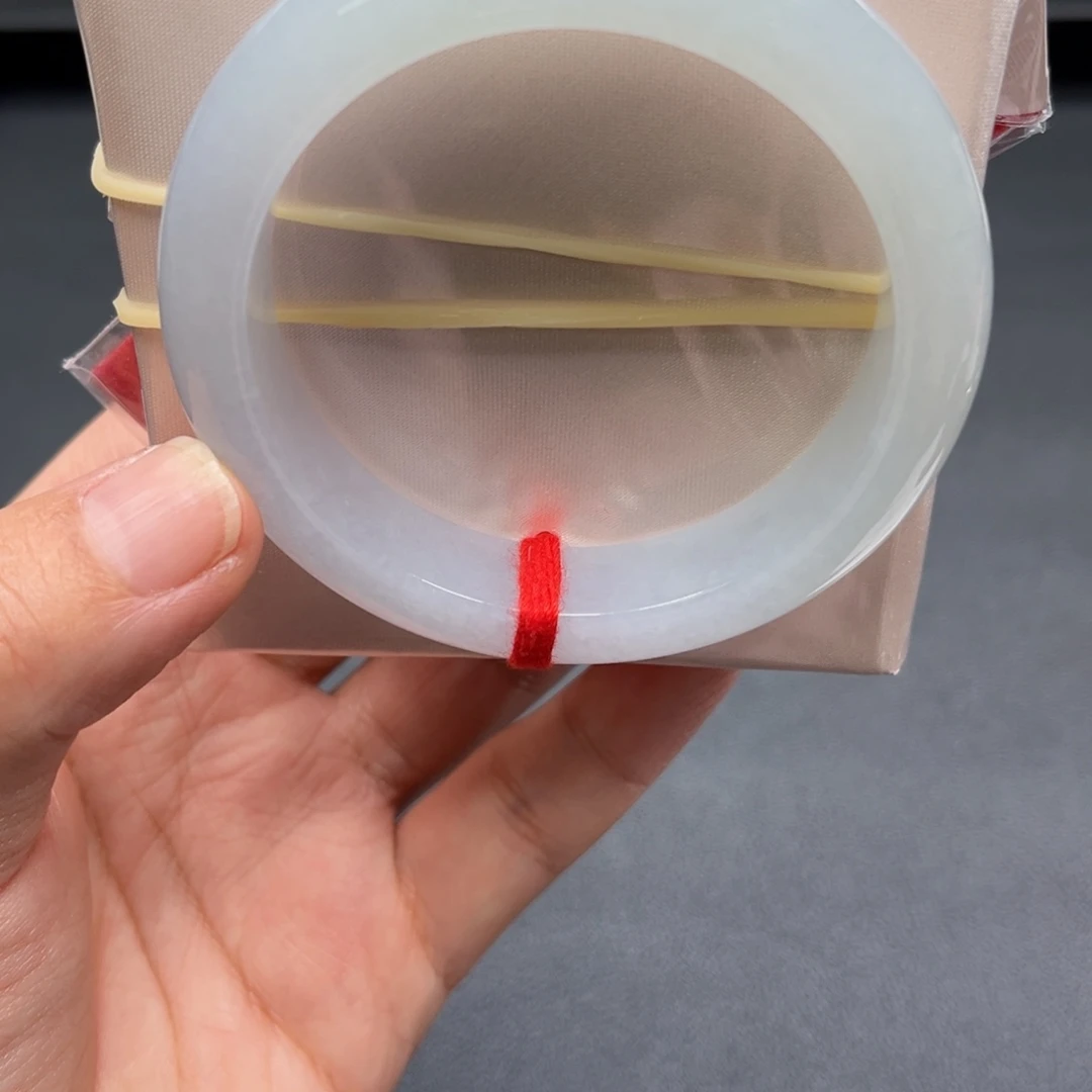 翡翠未镶嵌手镯手镯