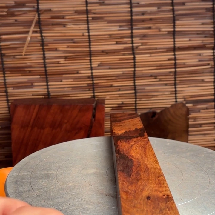 青***平大叶紫檀（黑酸枝木类）
