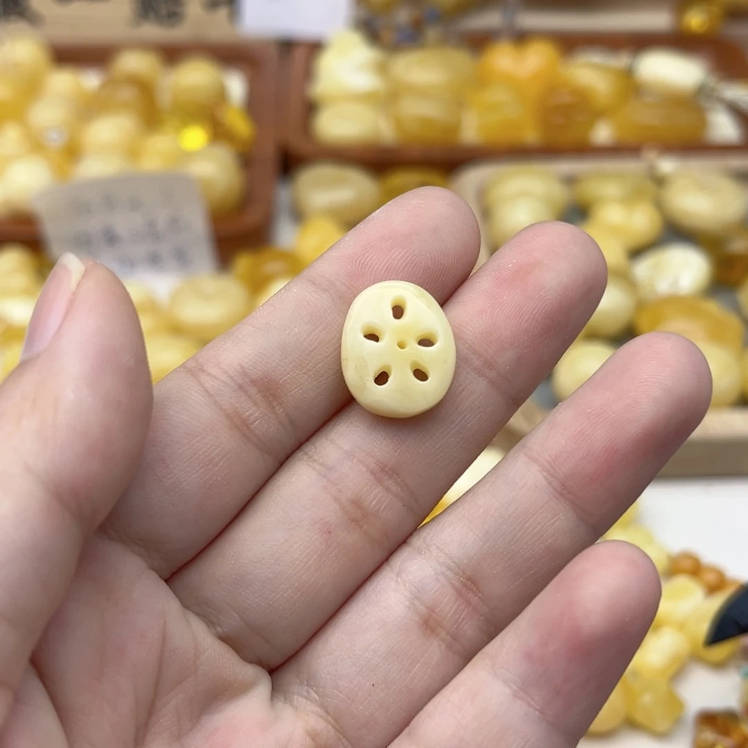 裸石蜜蜡未镶嵌配饰