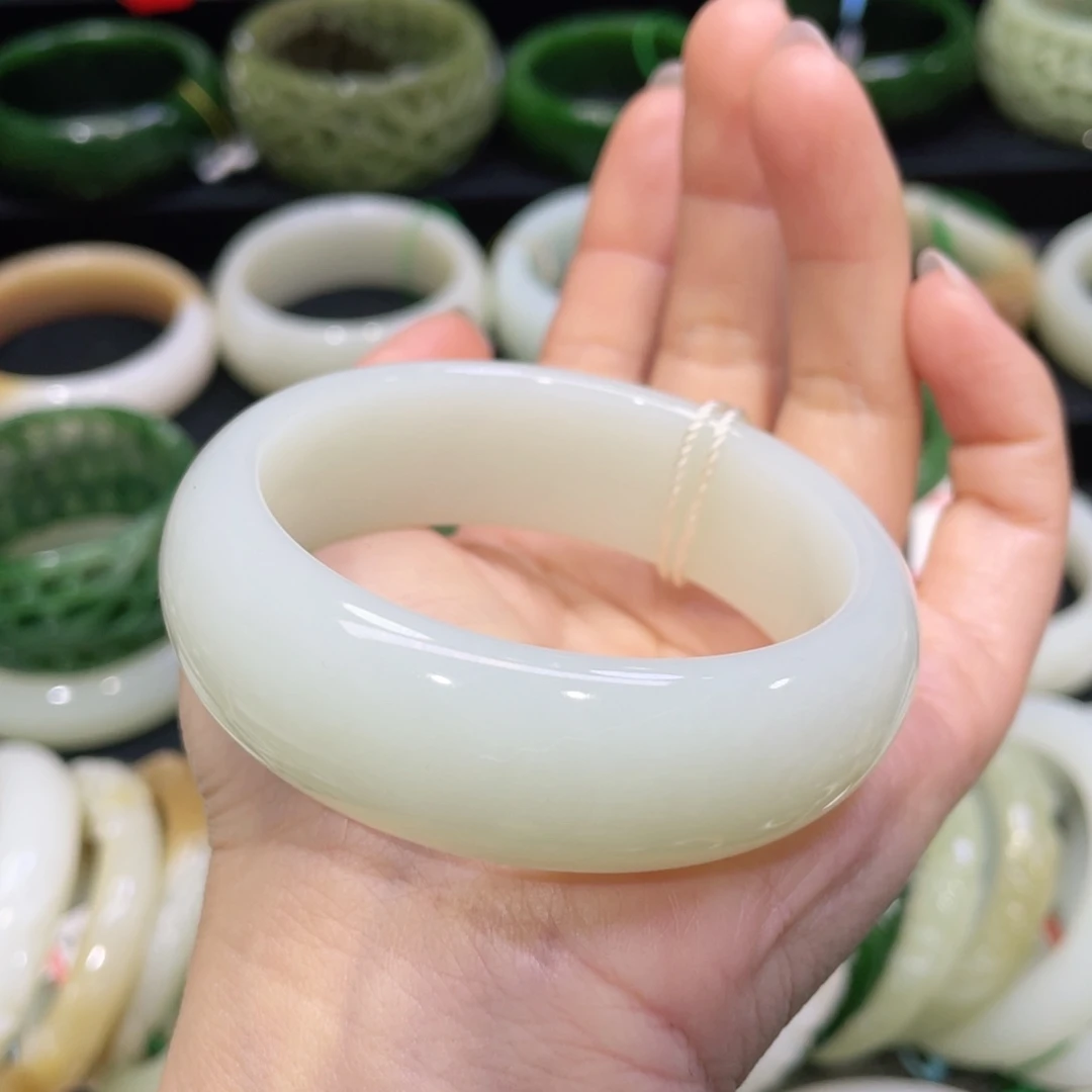 未镶嵌手镯和田玉31