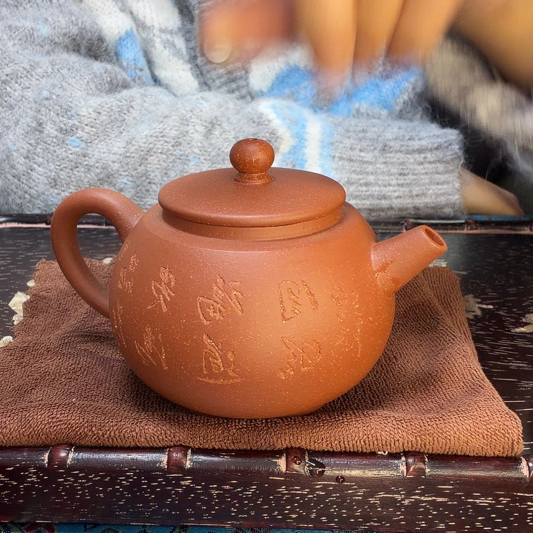 甄选宜兴本土紫砂壶