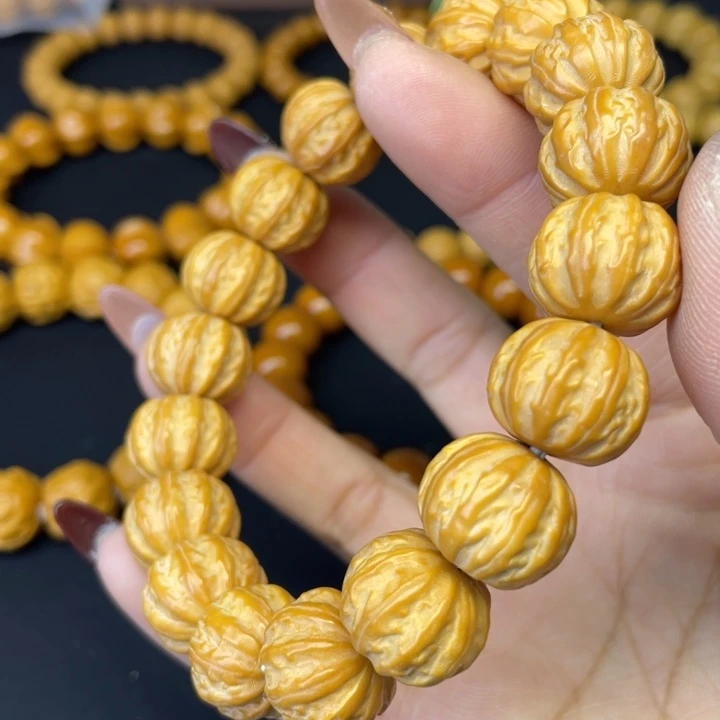 秋****猴头核桃吊坠精品