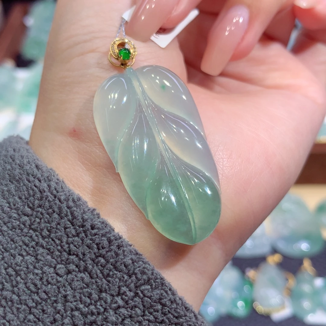 翡翠18K金镶嵌吊坠(不含链)