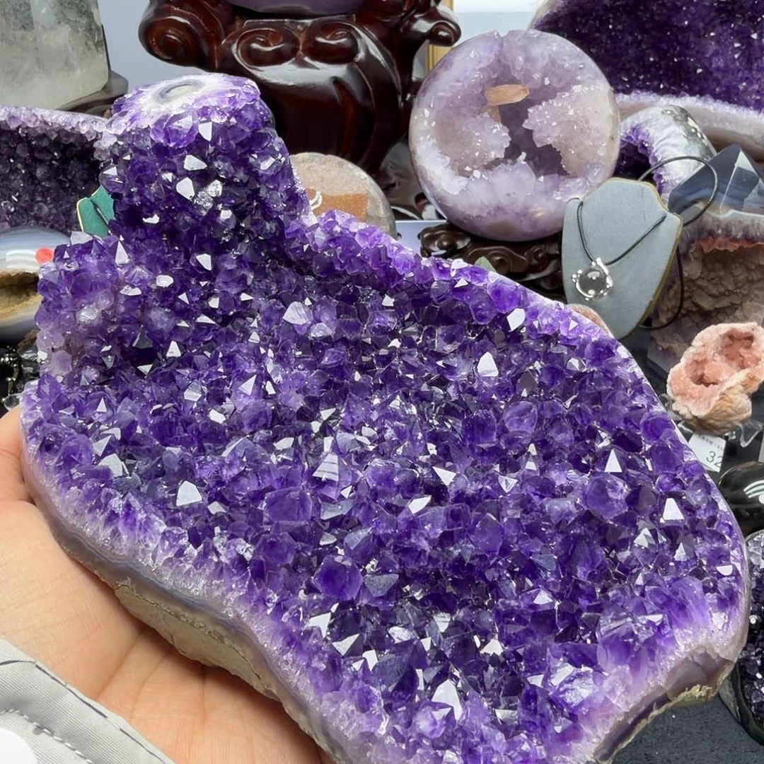 水晶摆件未镶嵌乌拉圭